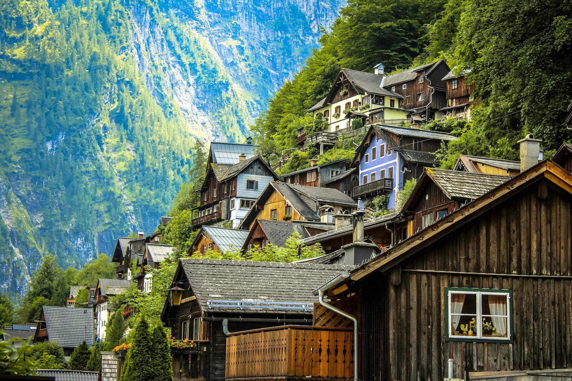 Immigration to Austria, Houses Near the Mountain